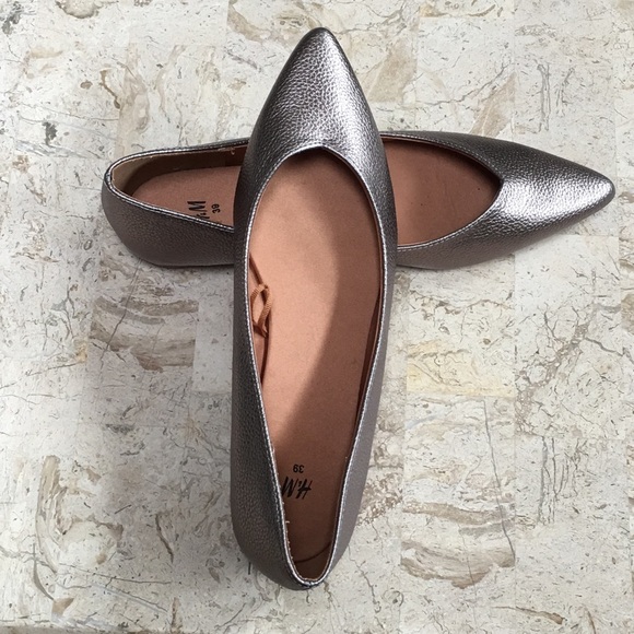 Pointy Toe Metallic Ballerina Flat by H&M Size 8.5 - Picture 3 of 8